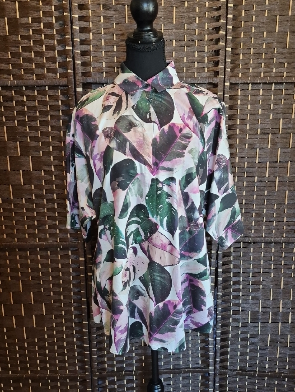 Akris Punto Tropical Leaf Button-Up Top — Pink & Green